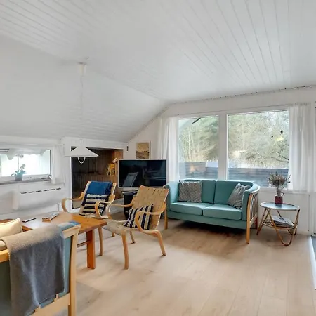 Awesome Home In Hurup Thy With Wifi
